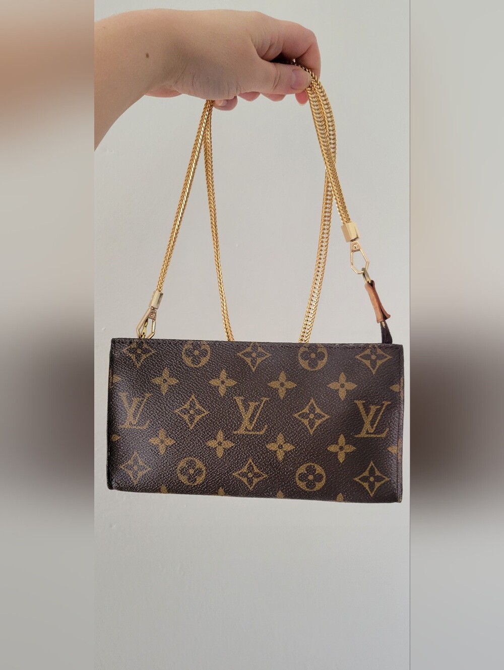 100% Authentic Louis Vuitton Pouch ,serial number :SD0998 - Picture 4 of 11